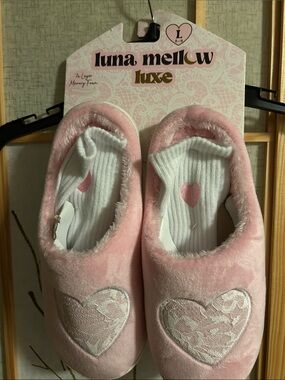 💗 Pink Heart  Slippers & Socks!